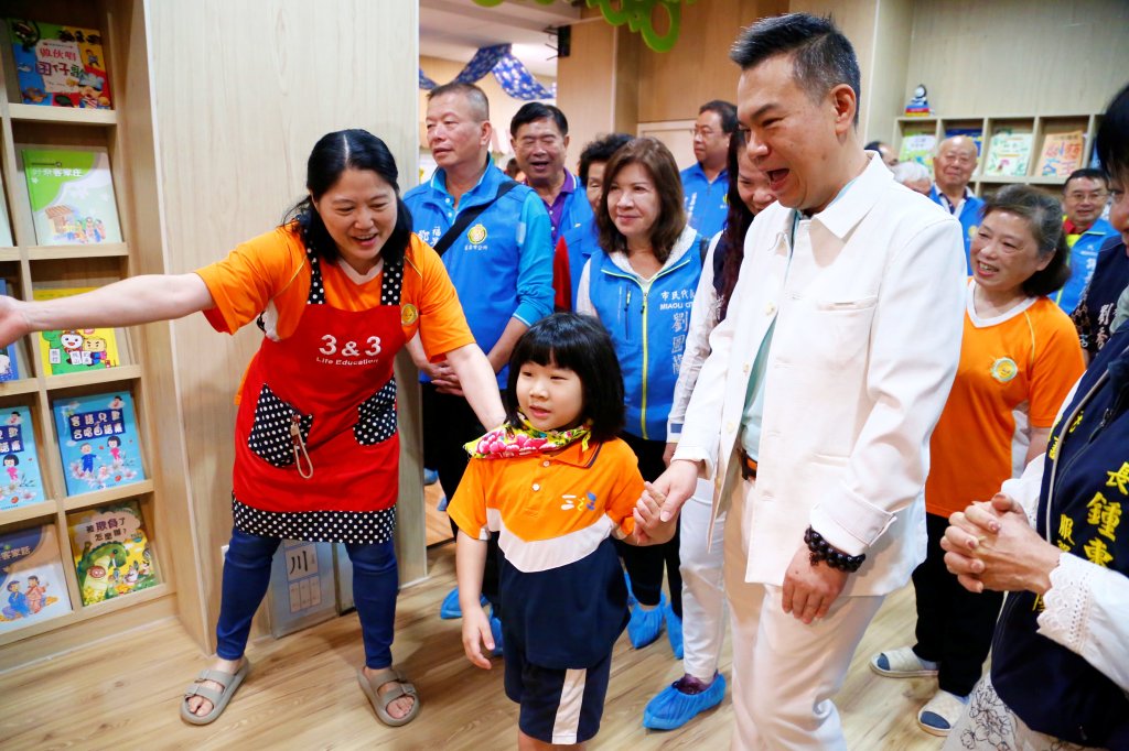 苗栗市政兩周年成果亮眼｜余文忠推教育、建設與文化全面升級