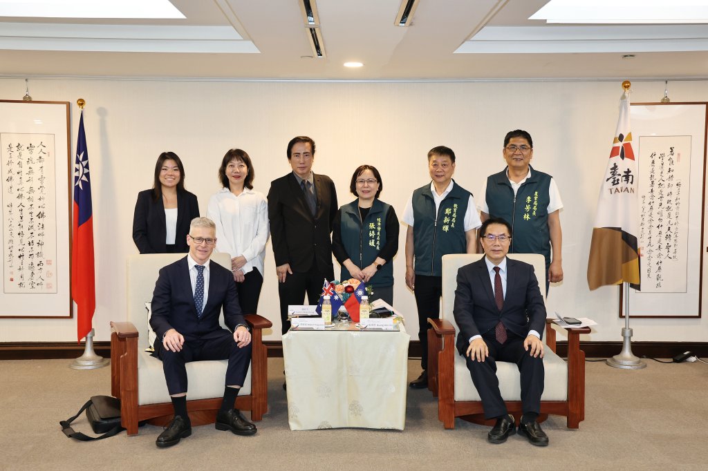 澳洲駐台代表馮國斌拜會黃偉哲 盼深化多元領域合作交流