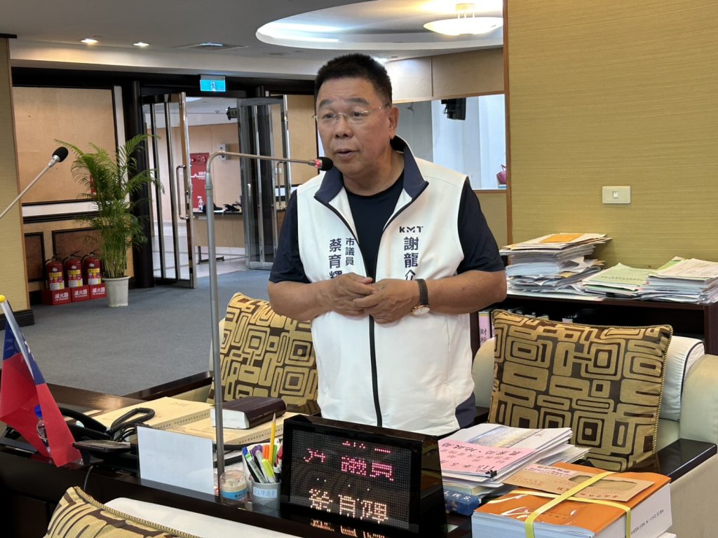 國華商圈遊客爆，各式檢舉也氾濫 台南藍軍請市府在發展與秩序下創雙贏