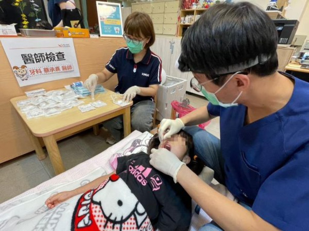 高醫岡山醫院攜手幼兒園推動入校塗氟 守護學童口腔健康從小做起