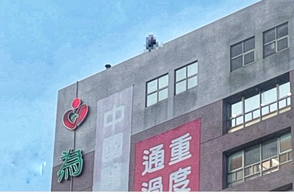 男子醫院頂樓徘徊近2小時後墜樓｜院方深表遺憾籲珍惜生命 