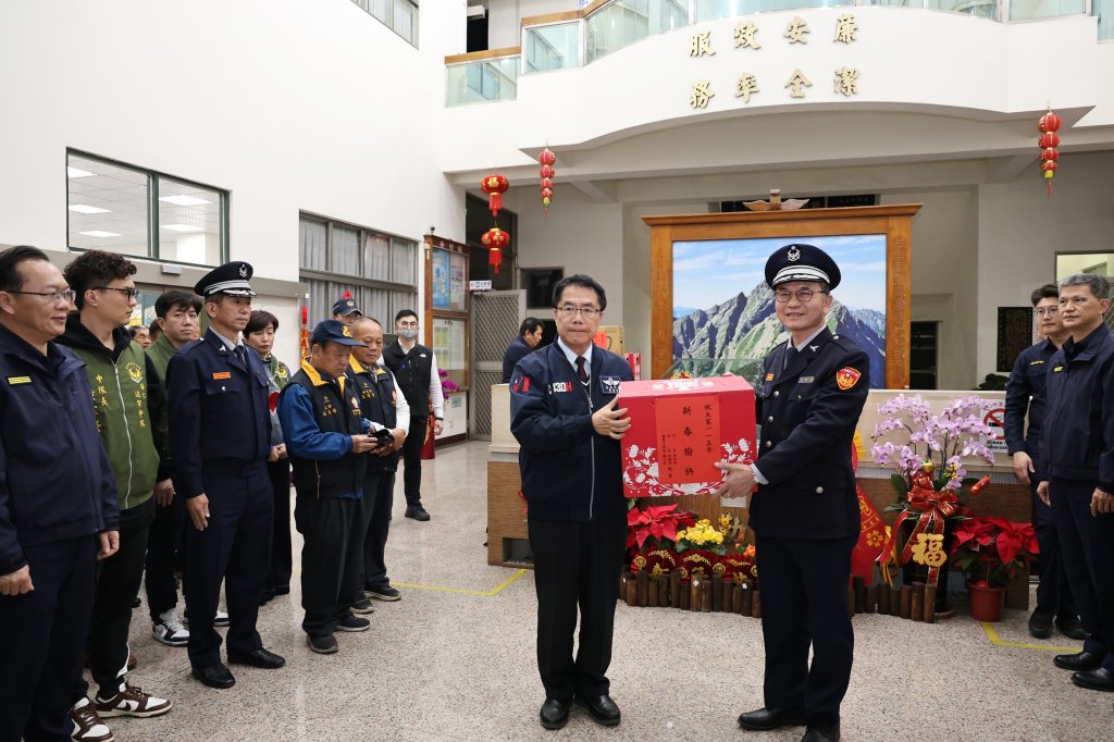 黃偉哲力挺警消 南市警勤、刑事及消防危險加成全面調升追溯3/1起生效
