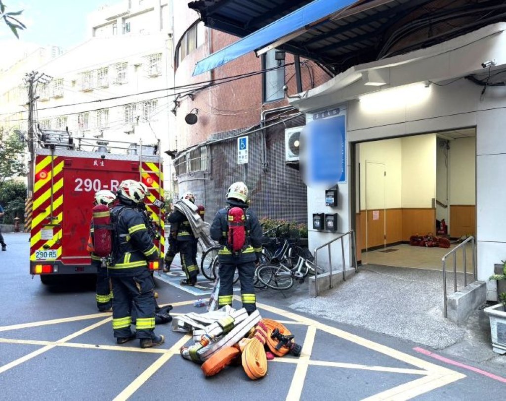 板橋區漢生東路某護理之家災警　員工自行撲滅無人傷亡