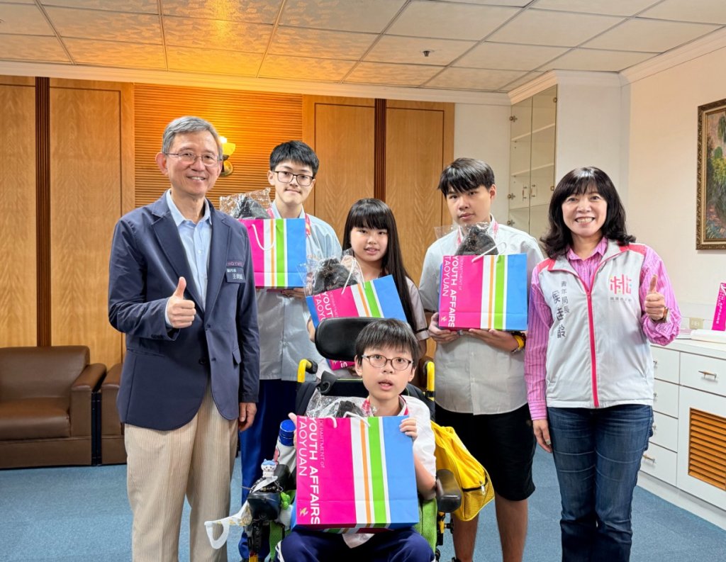 桃園學子獲「台新青少年志工菁英獎」肯定 王副市長接見獲獎代表肯定青年發揮專長投入公益服務