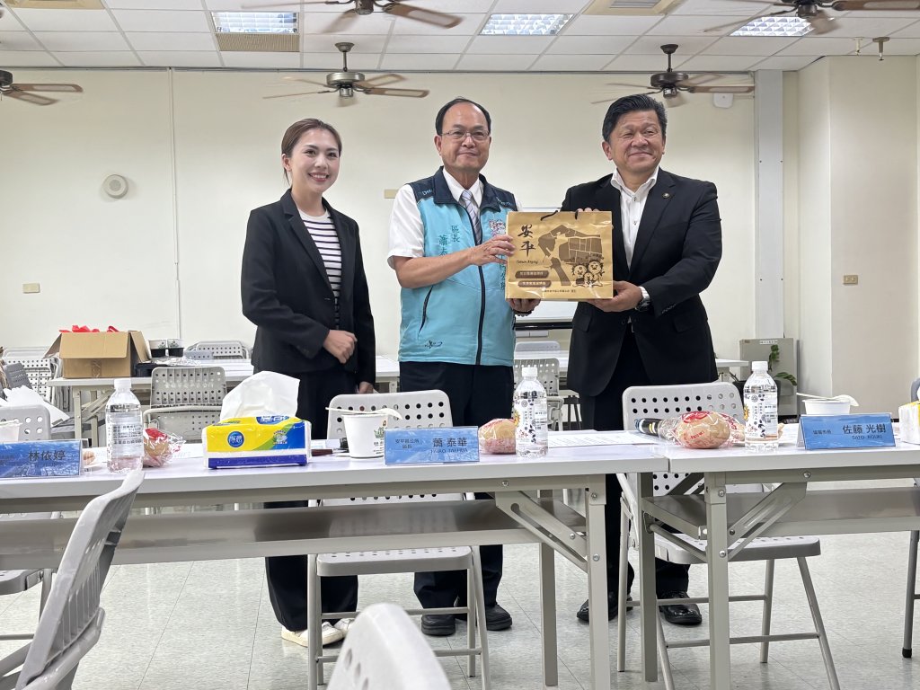 台日港灣城市深化交流 宮城縣塩竈市訪團拜會安平區公所