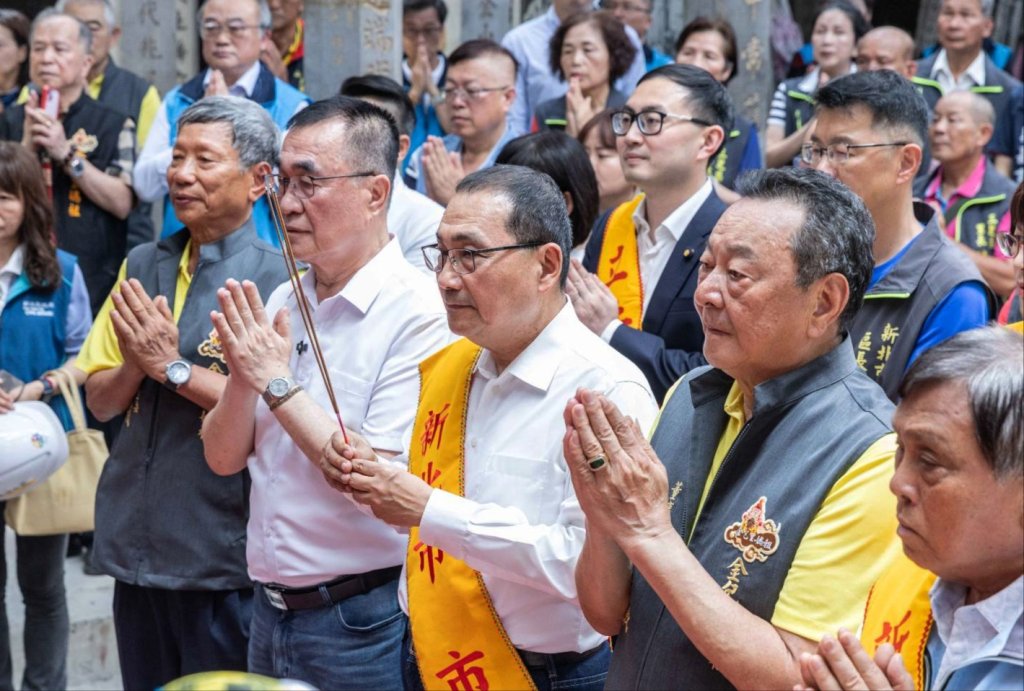 金包里慈護宮上樑大典　醒吾科大攝影團隊為古蹟重生百年留影