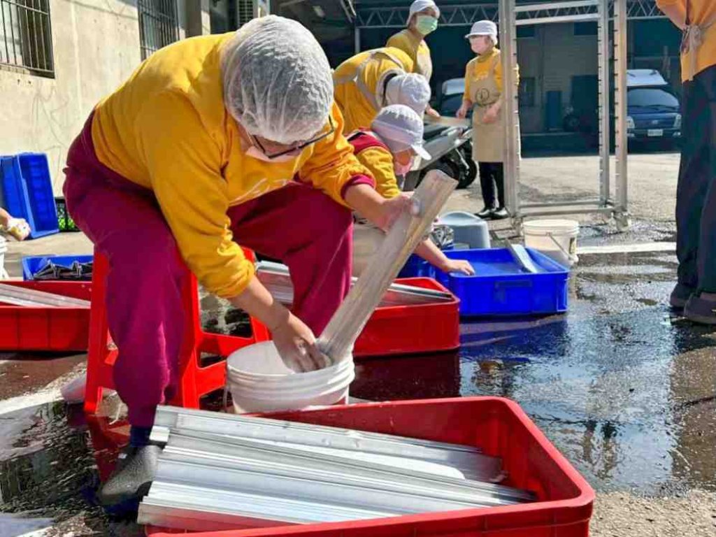 落實「終生教育、終生照顧」理念　喜憨兒竹北庇護工場畢業典禮滿滿祝福享受尊嚴與喜悅迎向第二人生