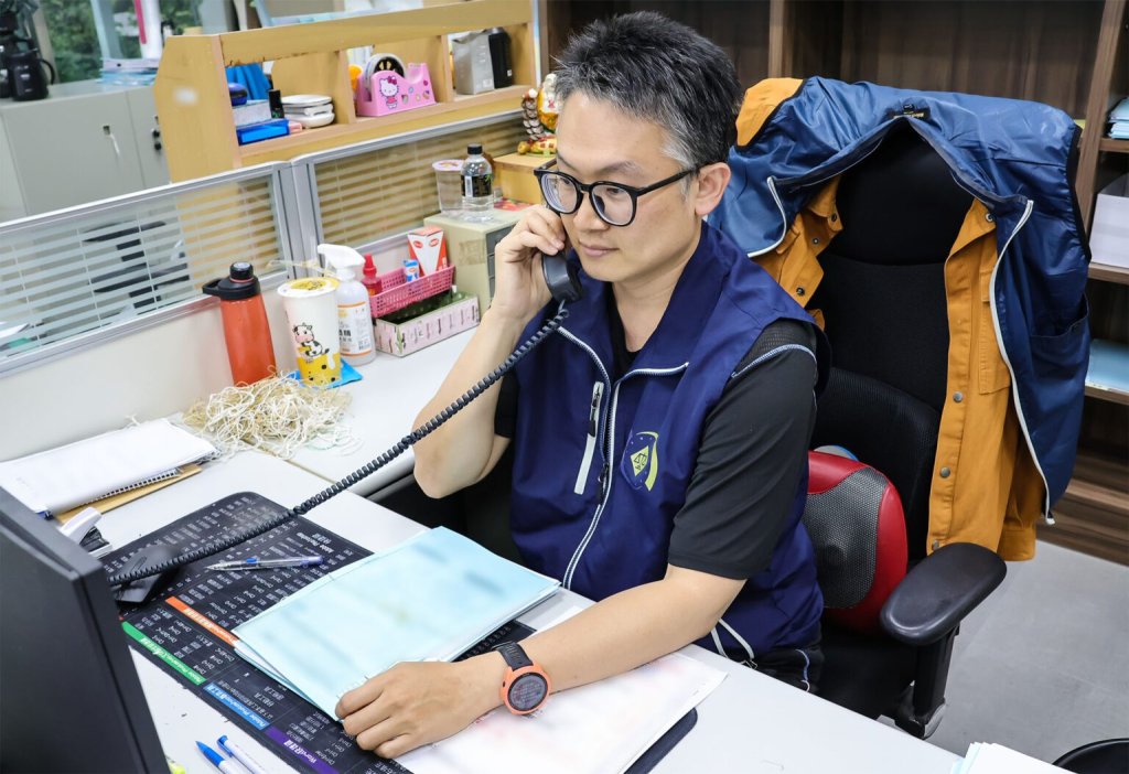 酒駕判刑，再拒酒測被裁罰　女分期未繳，家人急帶現金繳清 