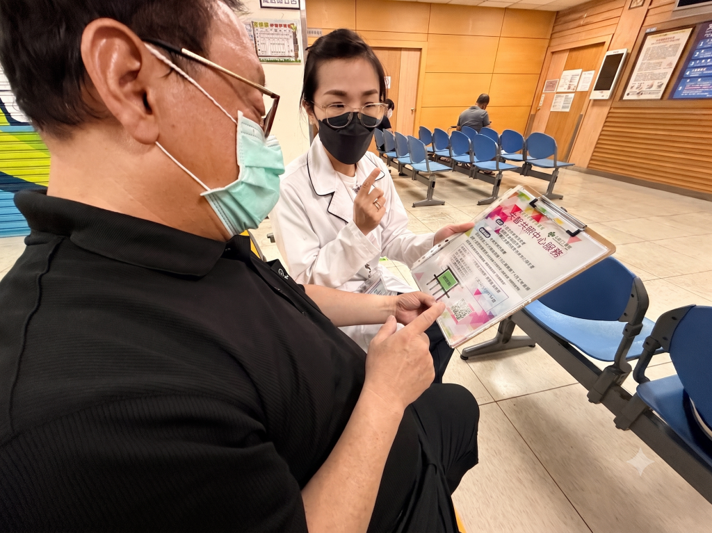 不是脾氣變差  長輩妄想、易怒可能是失智警訊   及早評估把握治療時機