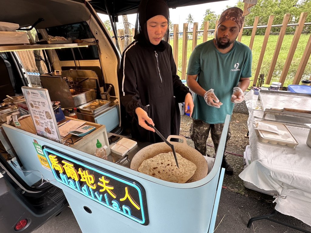 馬爾地夫風味飄香屏東　新住民餐車轉型有成　移民署助圓創業夢