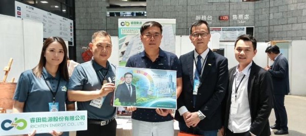高溫調適成氣候科技新賽道　睿田能源布局立面彩繪光電與淨零建築資產化 建築外牆可望成為下一波城市能源資產