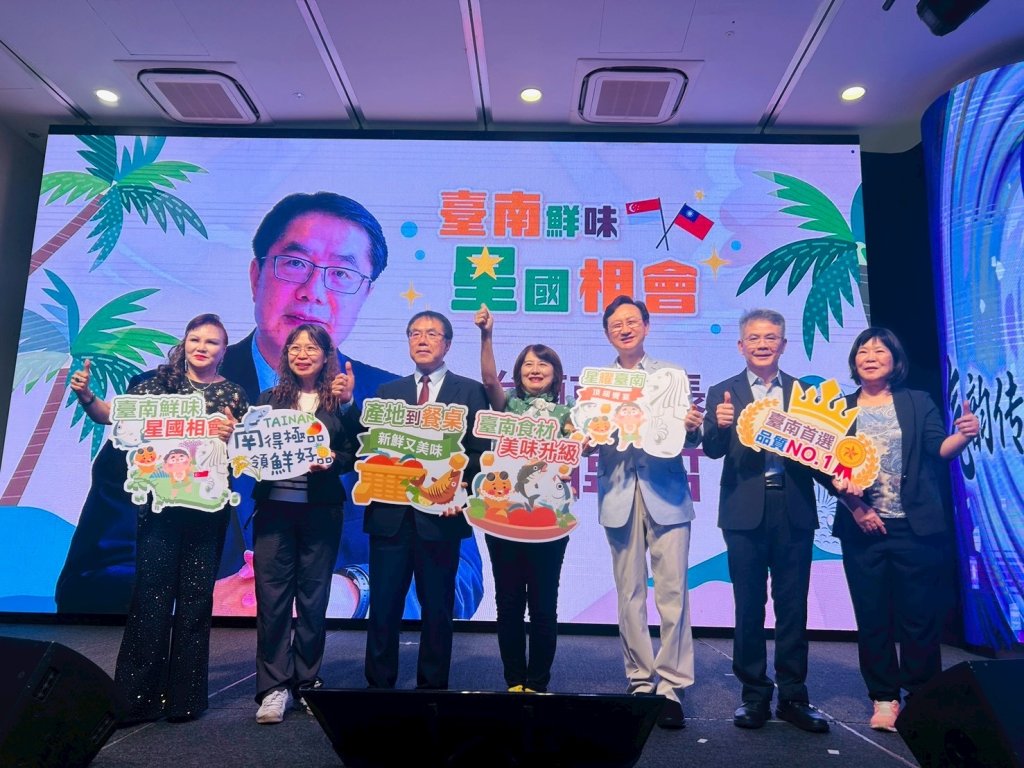 黃偉哲馬不停蹄飛到新加坡返老還童氣功協會 用臺南農產美食拓展新加坡健康飲食市場