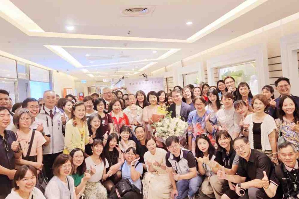 洗滌心靈的仲夏文藝之旅！　新竹市家長會長協會主辦「書法與圖畫的人生學涯」聯展巨城跨界對話登場