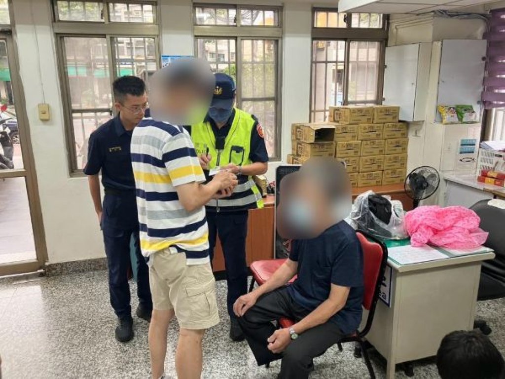 老翁就醫迷途   警兵分二路  風雨前尋回