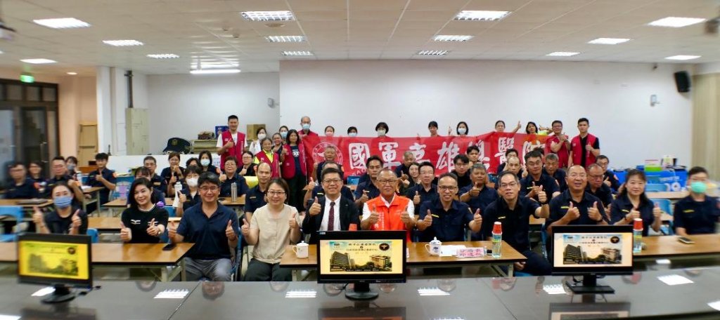 南服中心攜手醫療團隊守護警察健康 推猝死預防講座及免費健檢