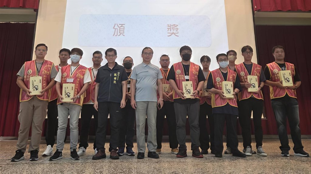 替代役備役役男治安維護組 進行演訓登場