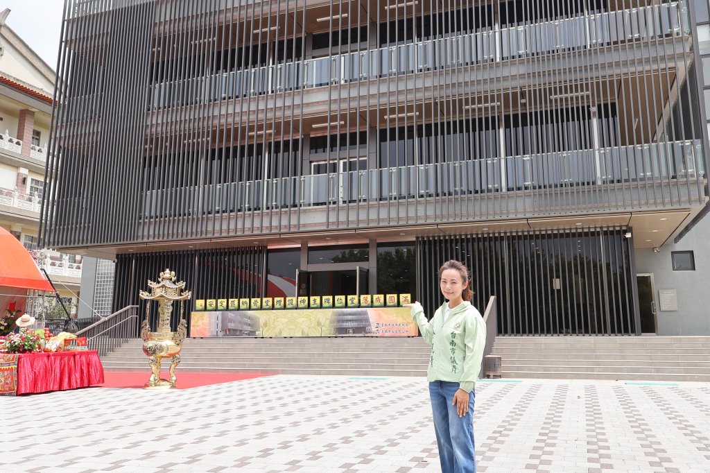 安定納骨堂神主牌位堂啟用 余柷青：完善生命禮儀設施，讓慎終追遠更有尊嚴