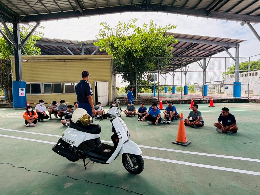南市持續精進交通安全治理 首創微型電動二輪車校園安全分級認證