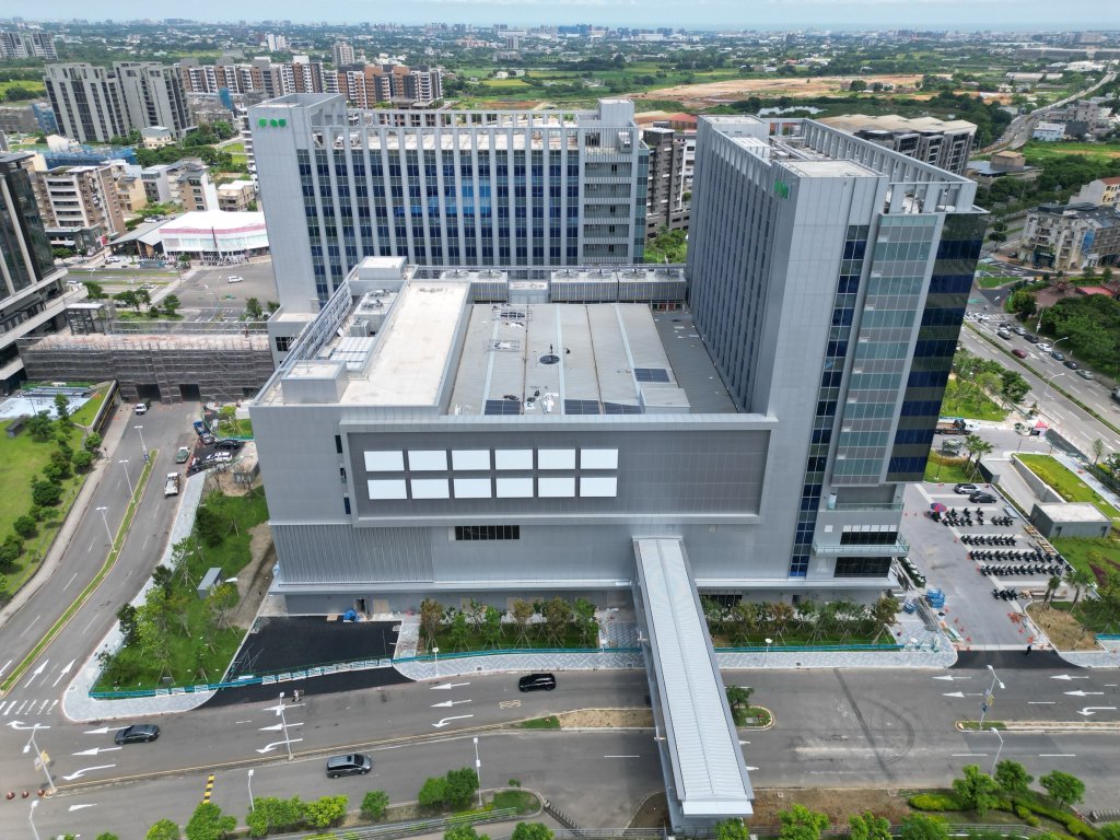 桃市府召開置地廣場航高案會議 國泰人壽允諾全力配合拆除超高部分