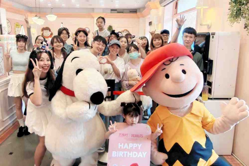 史努比空降六福村同慶生日！8月限定優惠接力登場　造型咖哩飯、限量針織袋與限定餐點套票限量開搶