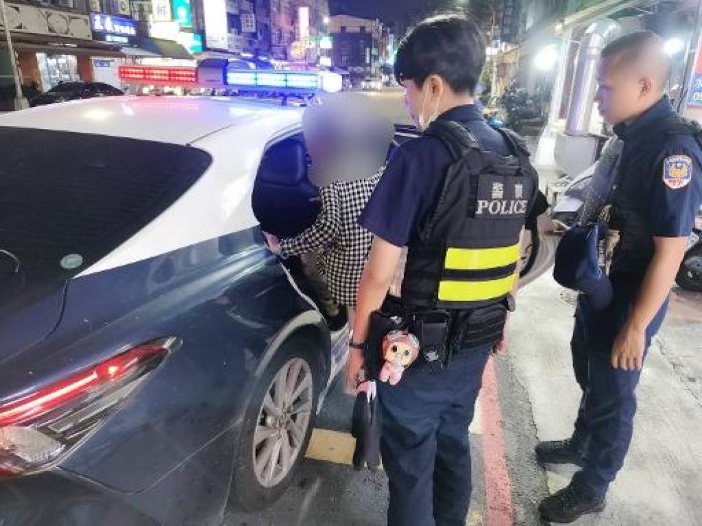 老婦憶青春迷途  暖警一眼認出結善緣