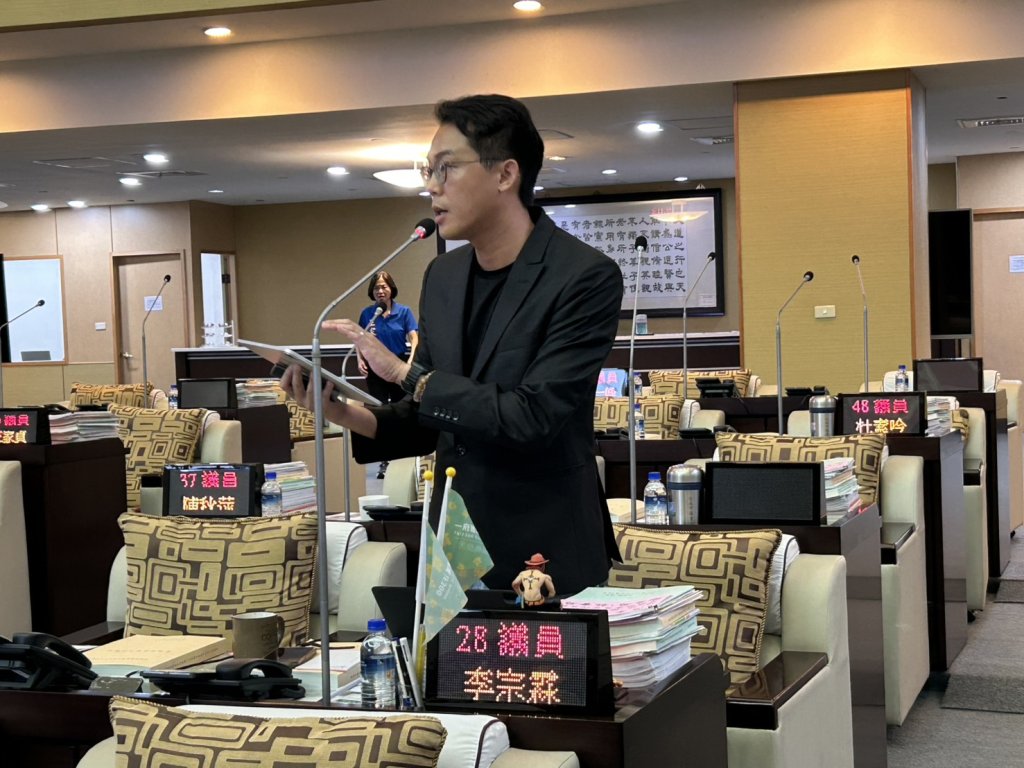 高齡毛孩照護不能等！李宗霖籲台南建立寵物長照制度