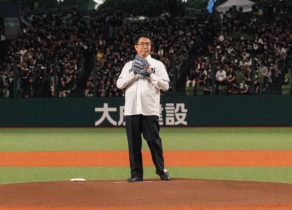 Belluna巨蛋臺南觀光日 市長黃偉哲登板投出一記好球