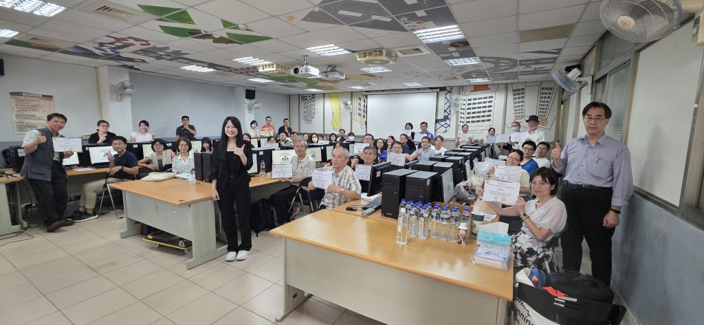 崑大互樂系攜手產業推動AI教師培訓 42位學員再考取國際證照