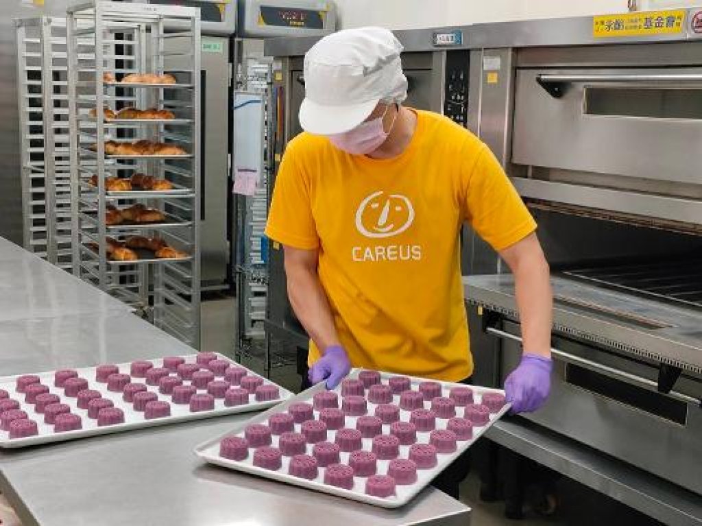 庇護工場專業生產 選擇多樣化的公益禮盒  喜憨兒中秋產品盼各界購買支持 還能響應送愛捐贈偏鄉學童
