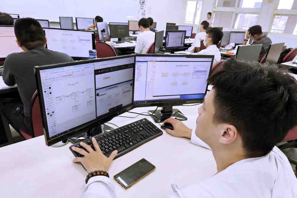 職涯轉型x跨域轉職　桃竹苗分署產業新尖兵前瞻性訓練課程助15至29歲青年掌握新興產業關鍵技能