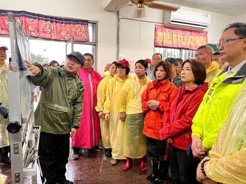 低壓帶及西南風帶影響雨勢不斷　周春米視察南州、東港、佳冬治水建設