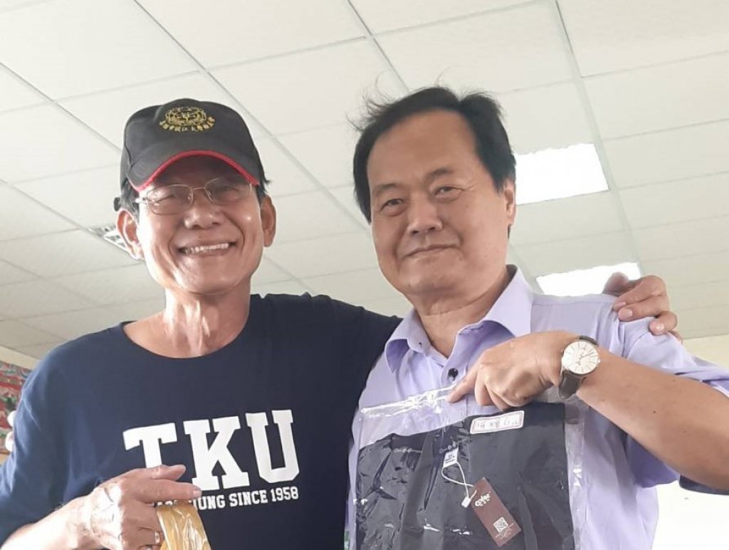 本會理事何耀名學長辭世